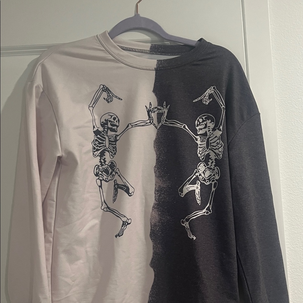 Skeleton Graphic Split Sweatshirt